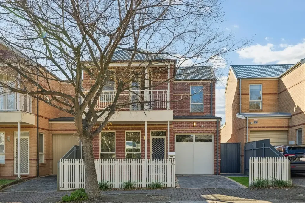 Kensington 3chambre Sophisticated Torrens Titled Townhouse in Premium Eastern Suburbs Setting