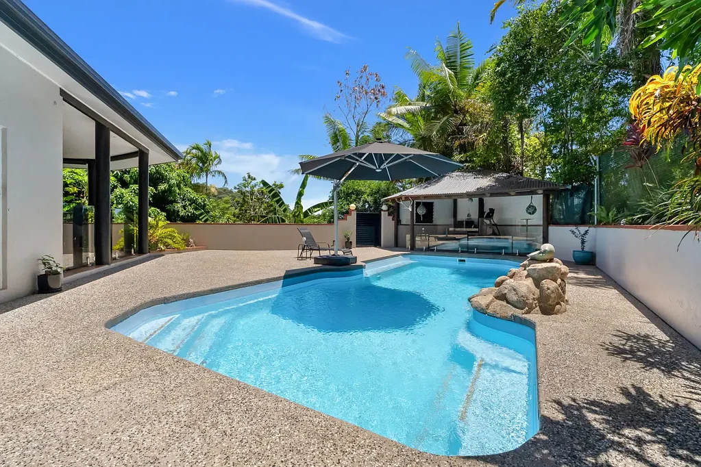 11 Mangosteen Close, Smithfield, QLD 4878