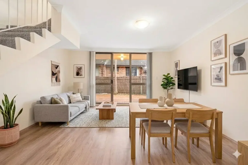 New Renovated Two Bedroom Townhouse with Courtyard