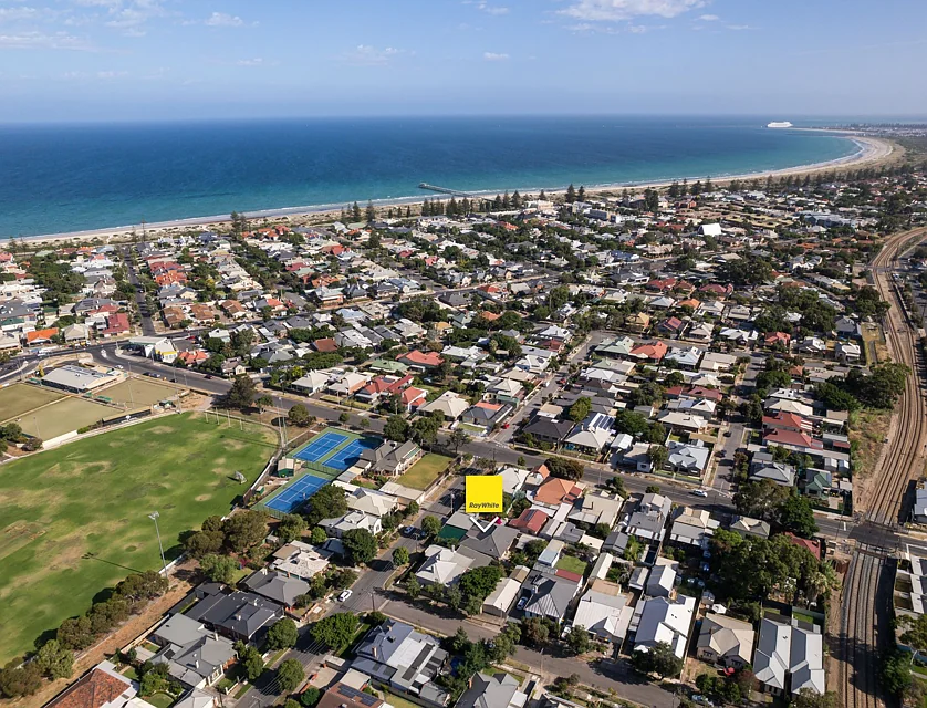 16 Ralph Street, Largs Bay, SA 5016, 4房, 1浴, House