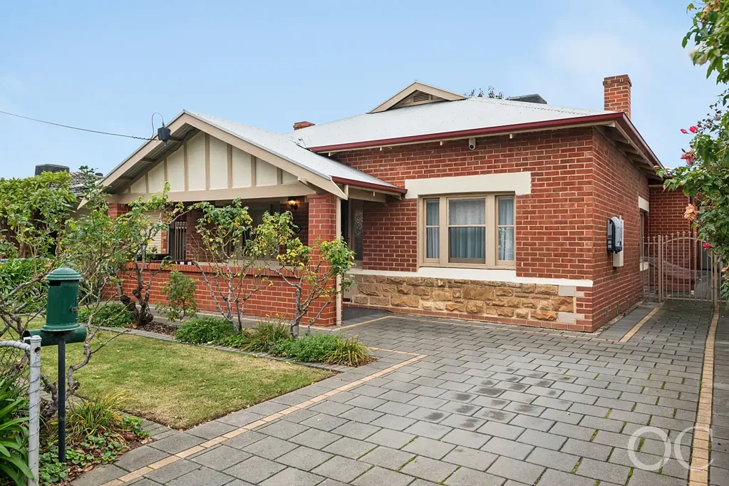 Glandore 3chambre Extended Character Bungalow With Rear Lane Access