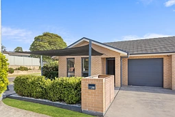 30 Churchill Circuit, Barrack Heights