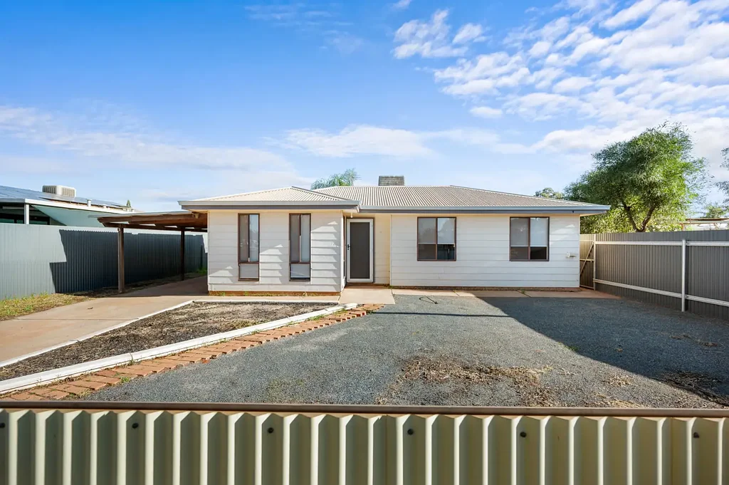 Kalgoorlie 2房  Immaculately Renovated Home; Which Offers A Low Maintenance Lifestyle!