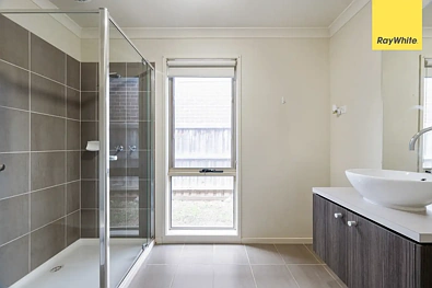 15 Pinrush Rd, Brookfield, VIC 3338, 3房, 2浴, House