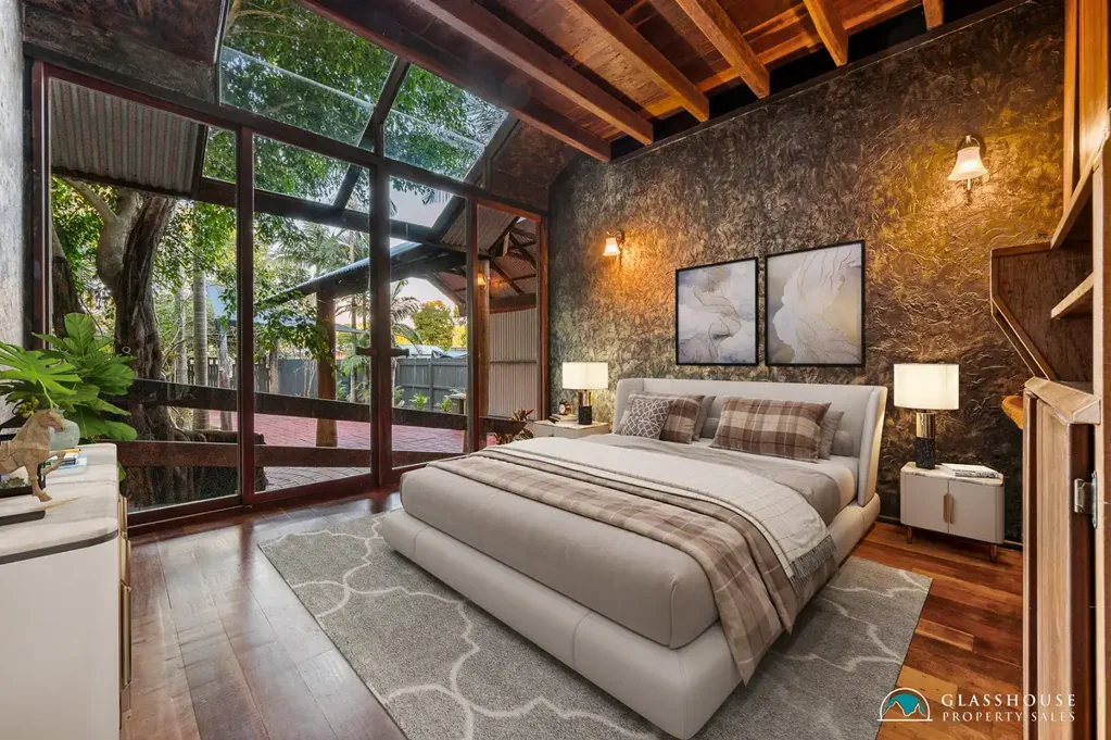 Glass House Mountains 5બેડરૂમ Handcrafted Timber Masterpiece Backing onto Rainforest