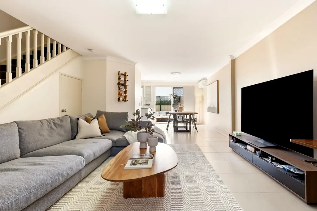 Wynnum West 2房 精品海湾社区的低维护生活 Low Maintenance Living in Boutique Bayside Complex