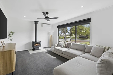 Silid Pahingahan - 21 Mitchell Street, Cobden, VIC 3266