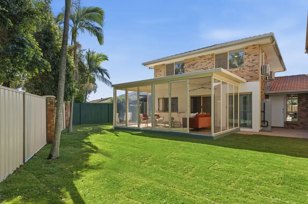 Fitzgibbon 3कमरा Incredibly Spacious Townhome with the Dream Backyard