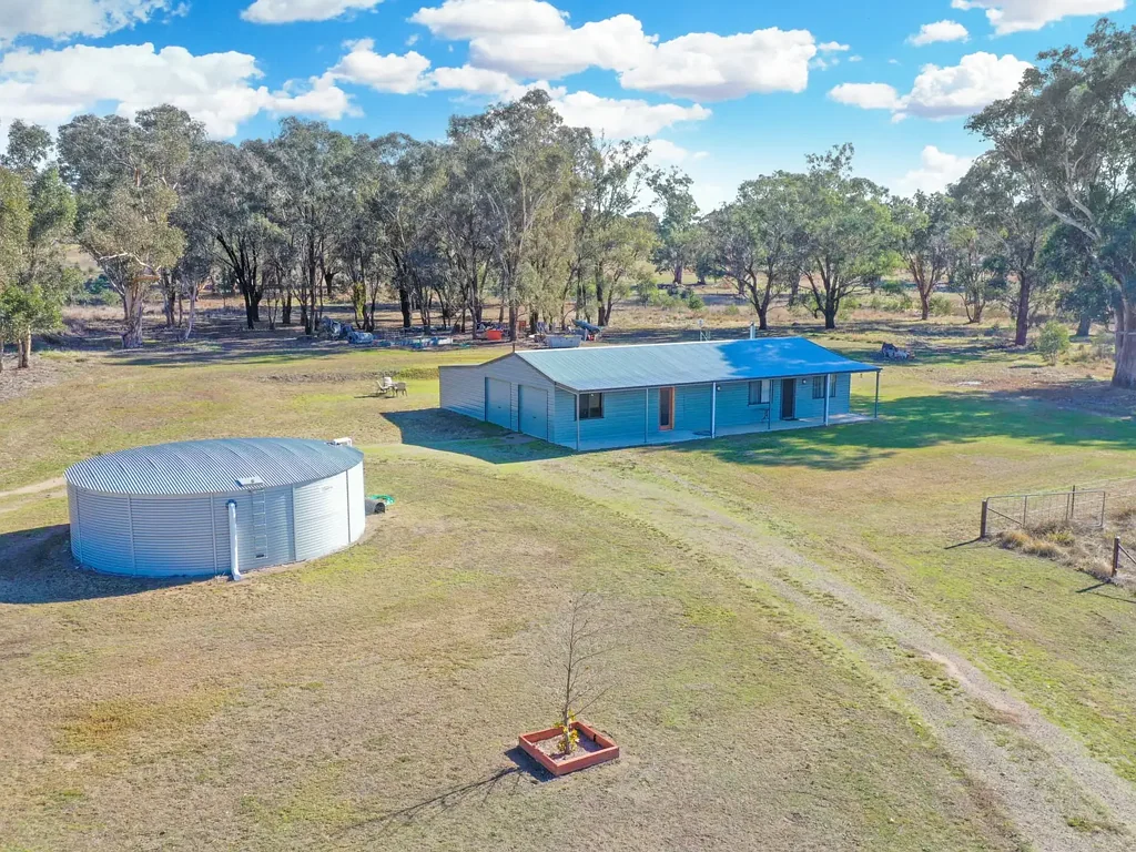 51 Wambanumba Drive, Young, NSW 2594