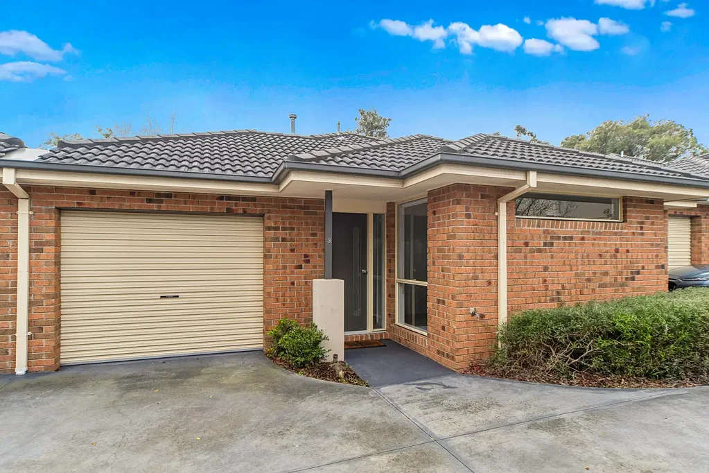 Frankston 2Habitaciones Sunlit Serenity: Stylish Living with Every Convenience