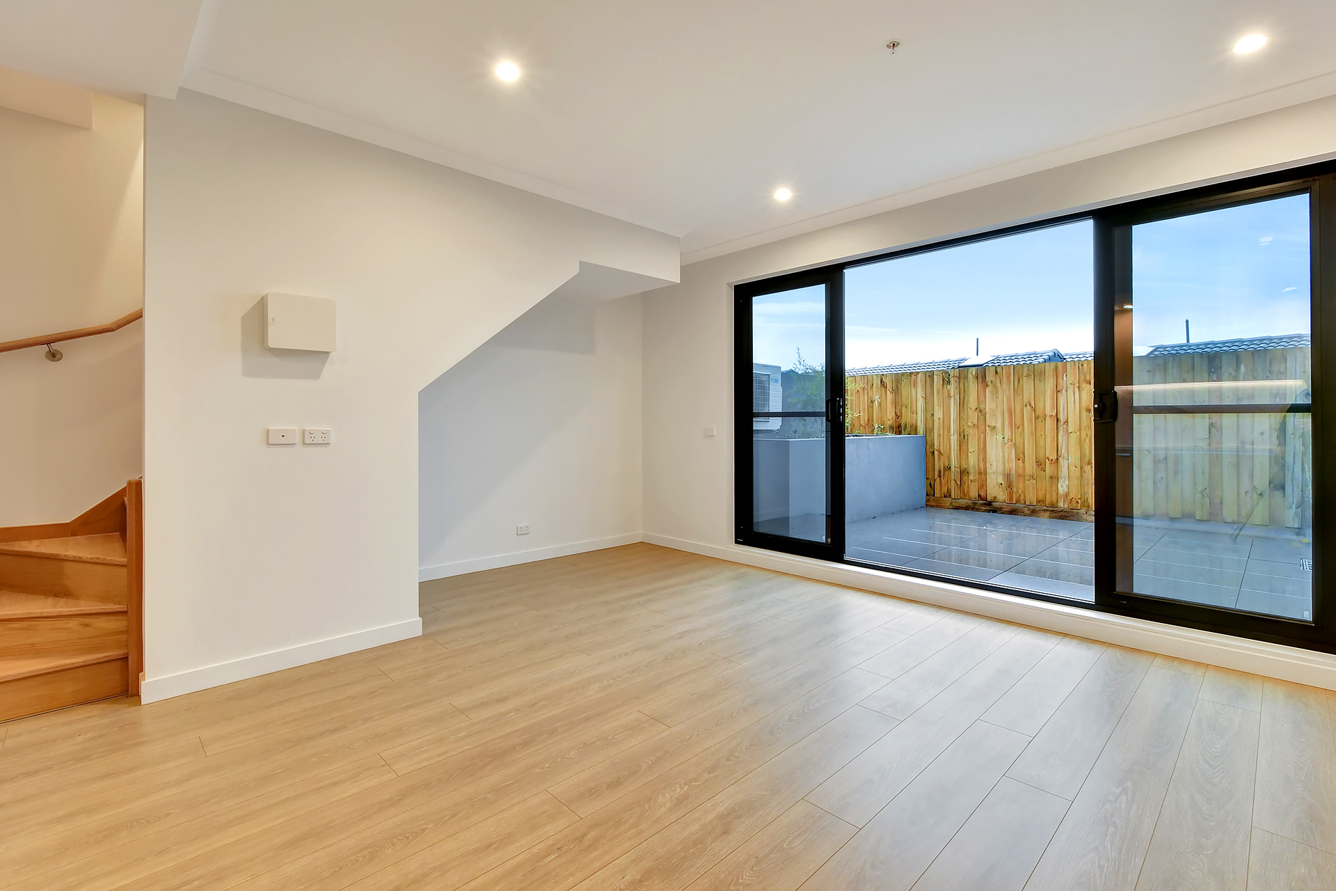 UNIT 20 127 TYNER RD, WANTIRNA SOUTH VIC 3152, 0 침실, 0 욕실, Townhouse