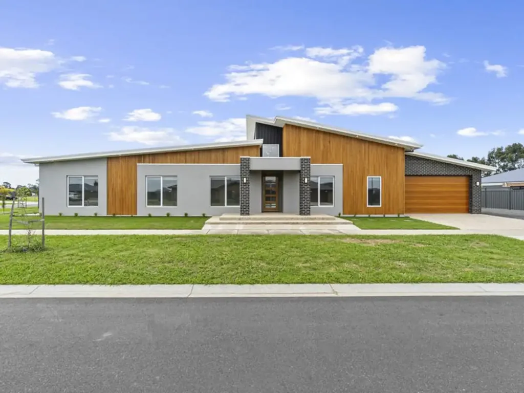 13A Currawong Crescent, Maffra, VIC 3860