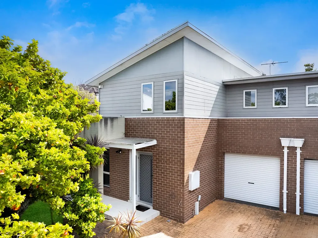 26 St Simon Close, Blair Athol, NSW 2560