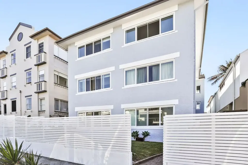 Bondi Beach. Fully Furnished 2 Bedroom