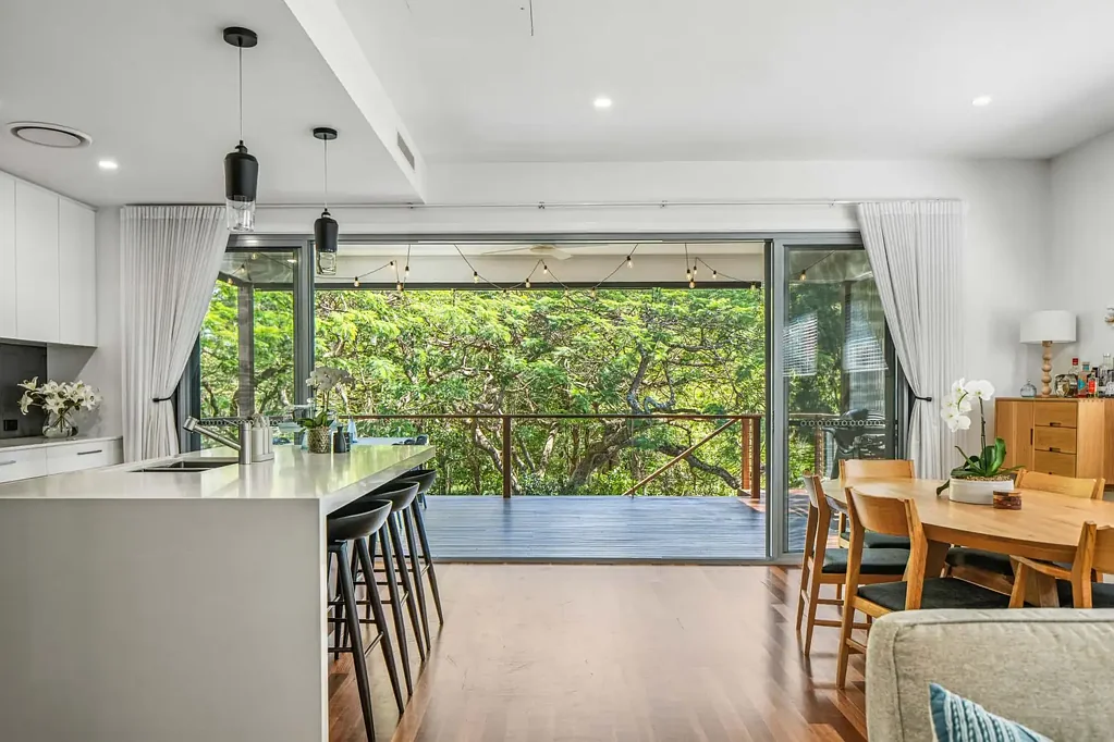 8a Gloucester Street, Ormiston, QLD 4160