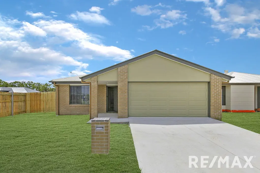 Modern Family Home in Sought-After Eli Waters