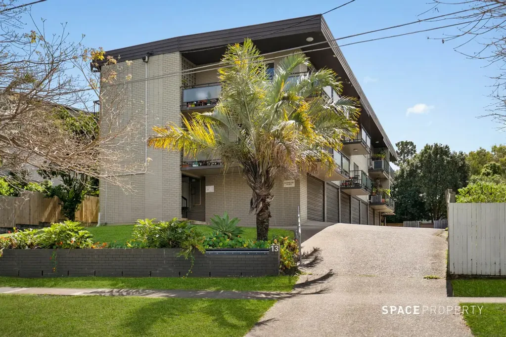 West End 2Zimmer Riverside Home or Investment Opportunity