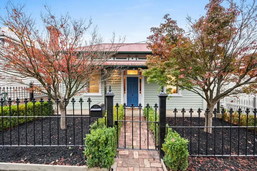 14 Peake Street, Golden Point, VIC 3350