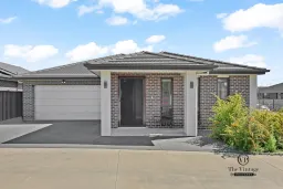 121A/121B Dransfield Drive, Oran Park