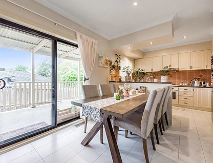 1/6 Margaret Avenue, Bayswater, East Melbourne, 3 chambres, 1 salles de bain, Unit