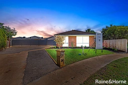 8 Regal Court, Melton South