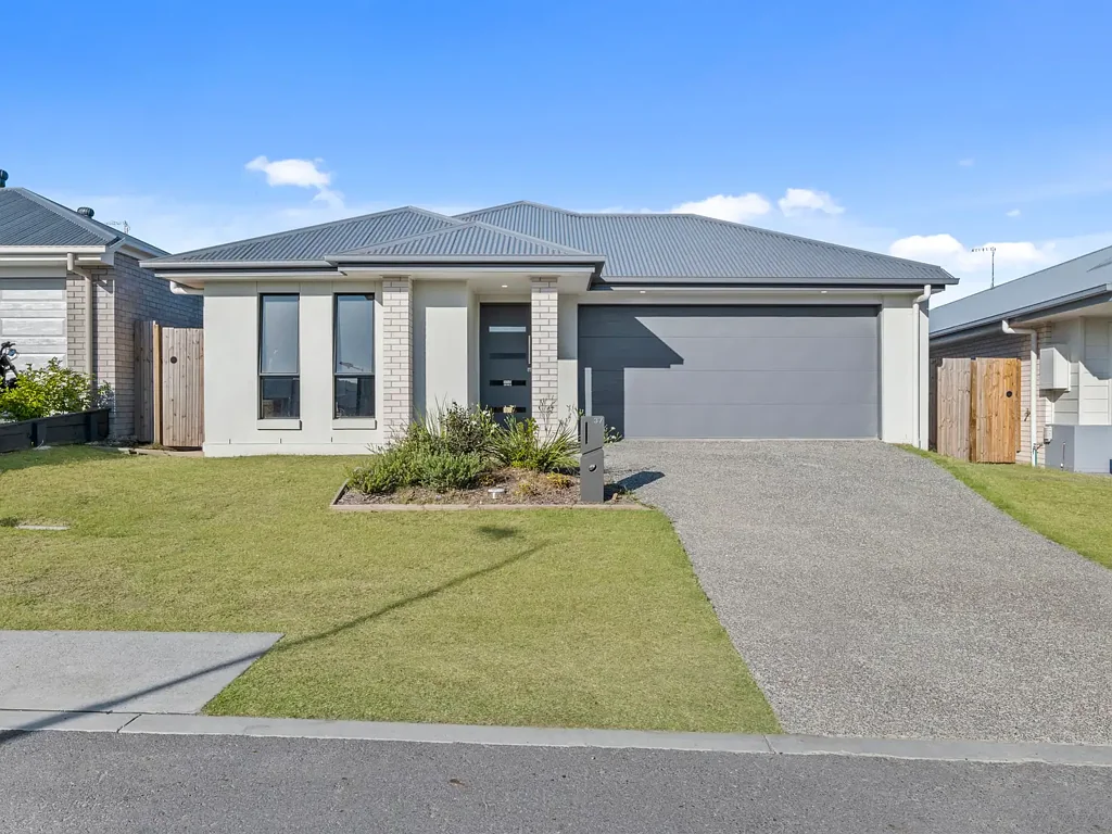 Flagstone 4Kwarto Modern 4-Bedroom Home in Flagstone's Thriving Growth Corridor