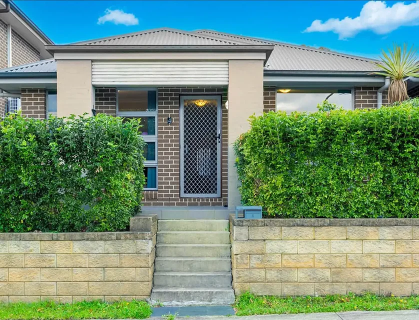 4 Lyora Street, Glenmore Park, NSW 2745, 3 ਕਮਰੇ, 1 ਬਾਥਰੂਮ, House