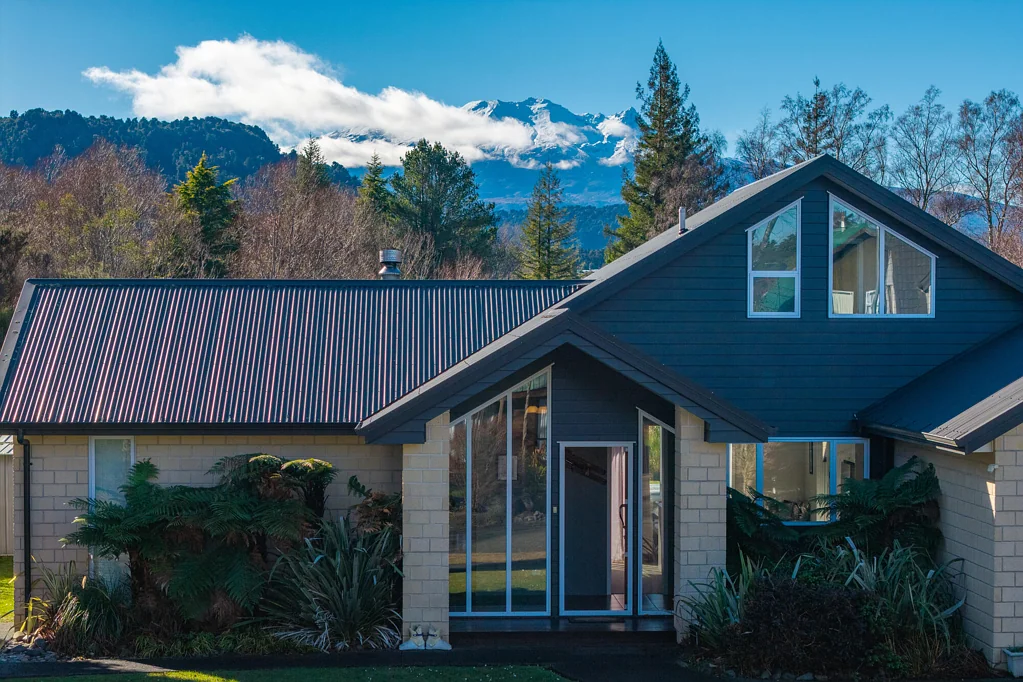 Ohakune 3Habitaciones Architecturally Designed Family Home.