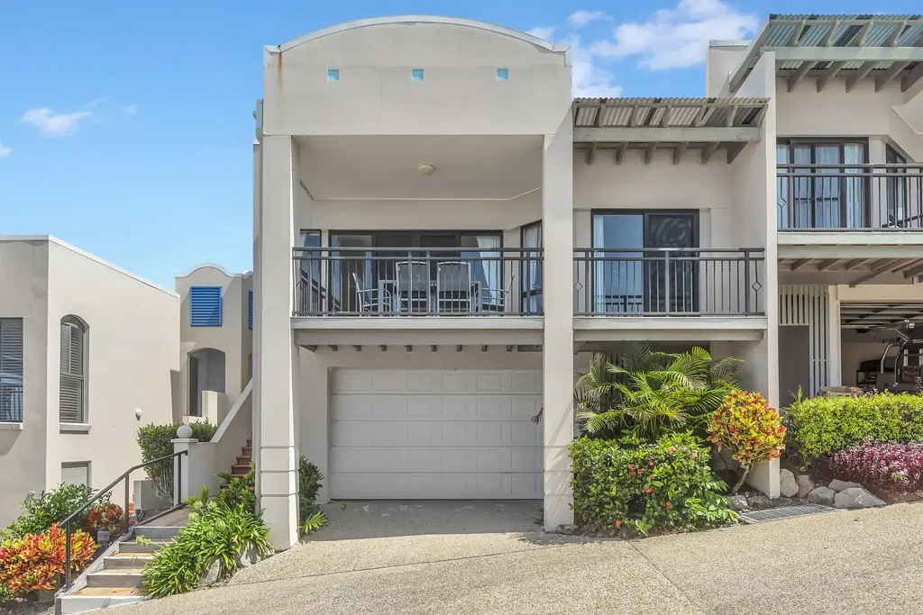Coolum Beach 3 Bedroom Unrivalled ocean views in premium coastal pocket!