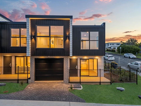 Massey 3房  Climb the Property Ladder with Brand New Living!