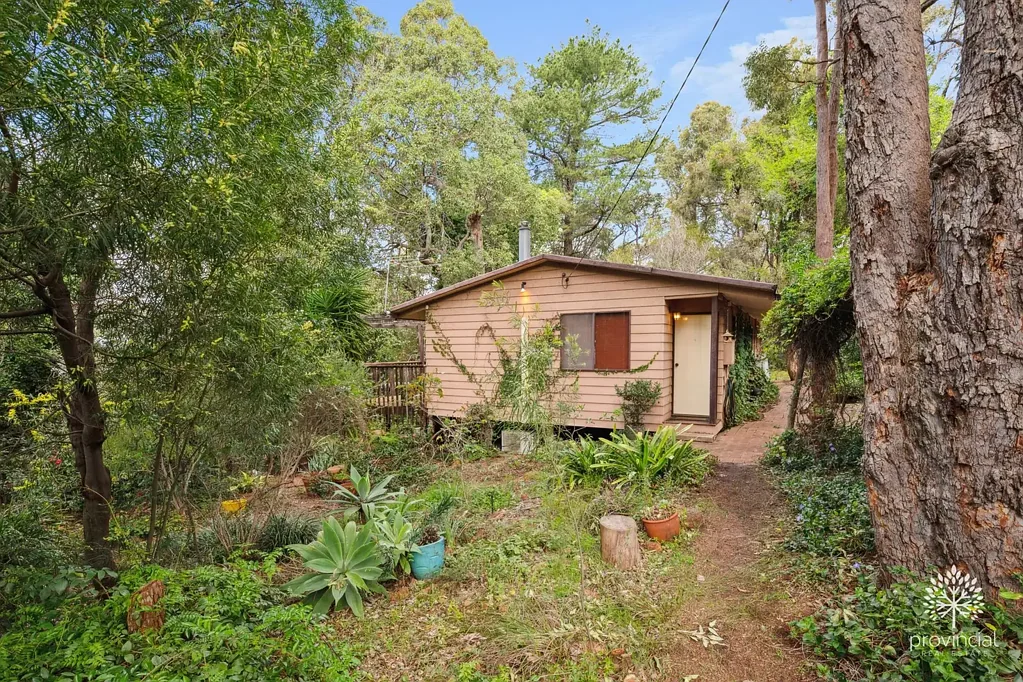33 Michael Road, Roleystone, WA 6111