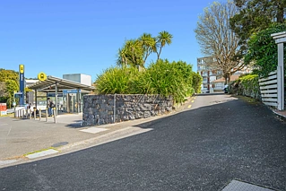 2 (1/2-7/2) Outhwaite Lane, Newmarket, Auckland City