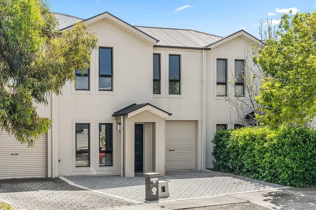 2A Raggatt Crescent, Mitchell Park, SA 5043