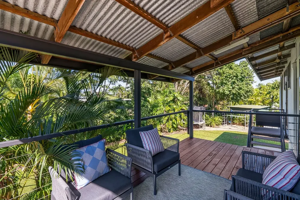 Wanguri 4ਬੈੱਡਰੂਮ A Classic Elevated Home with Endless Possibilities in the Heart of Wanguri