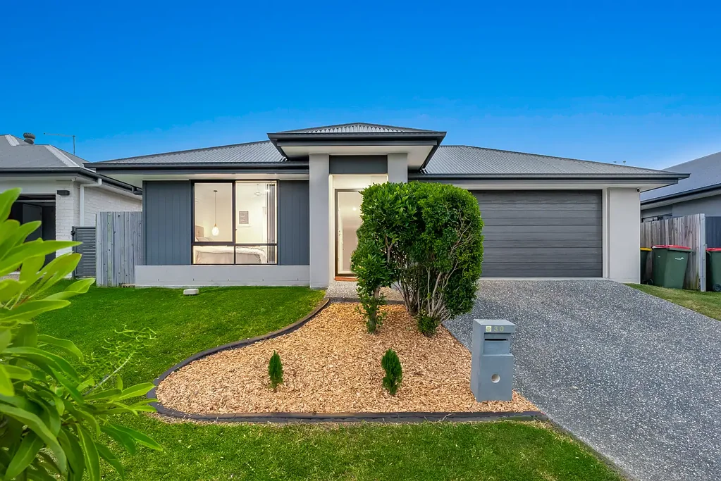 Stylish & Modern Home in Capestone