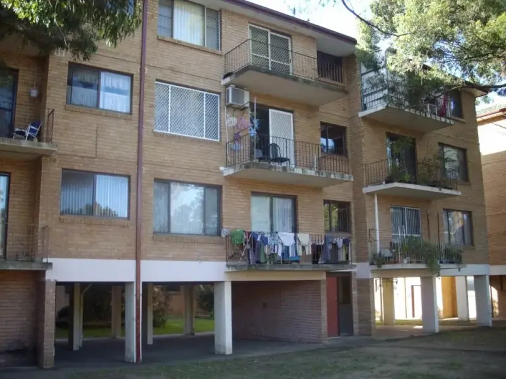 Holding Deposit Taken

2 BEDROOM APARTMENT