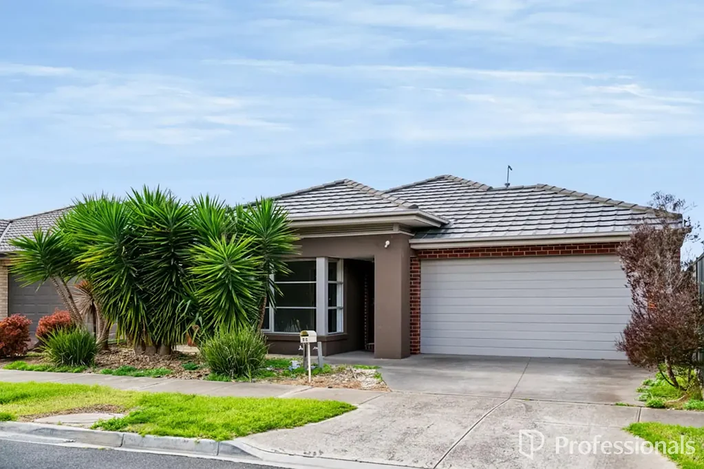 MODERN FAMILY LIVING IN THE HEART OF TARNEIT