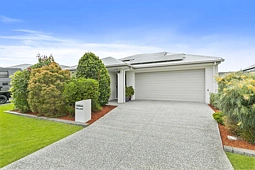 32 Callisia Crescent, Banksia Beach