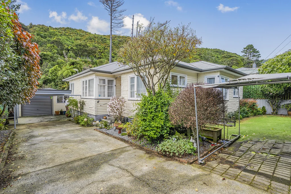 21 Sunny Grove, Wainuiomata, Lower Hutt, Wellington