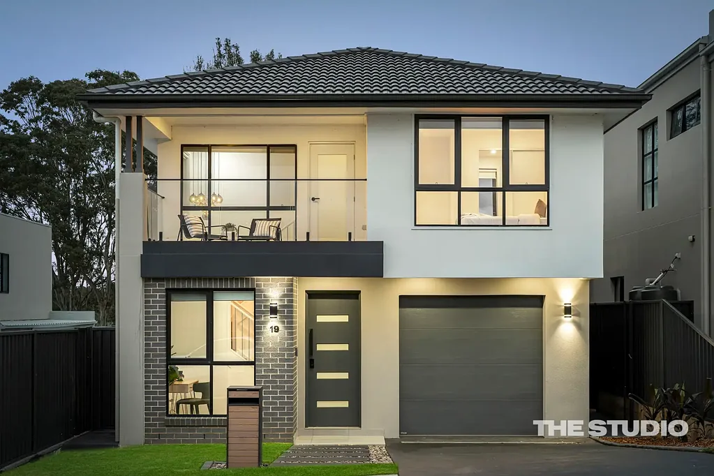 19 Stoneman Street, Rouse Hill, NSW 2155