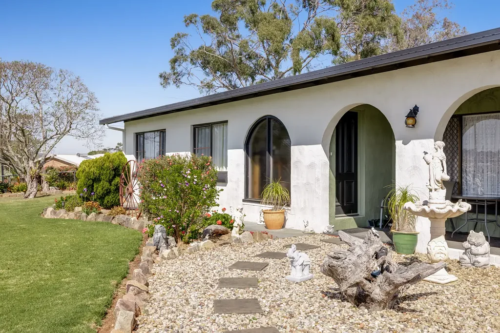 743 Boundary Street, Glenvale, QLD 4350
