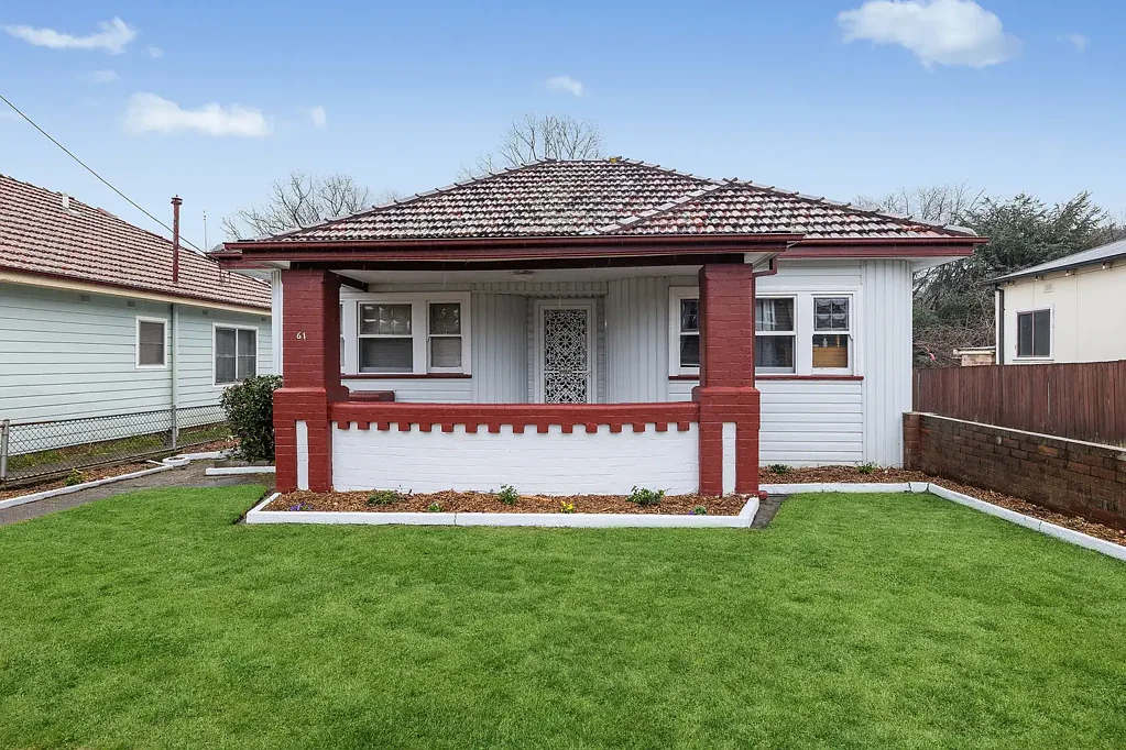 Lithgow 4 Slaapkamer A Charming Home with Character, Comfort and Convenience