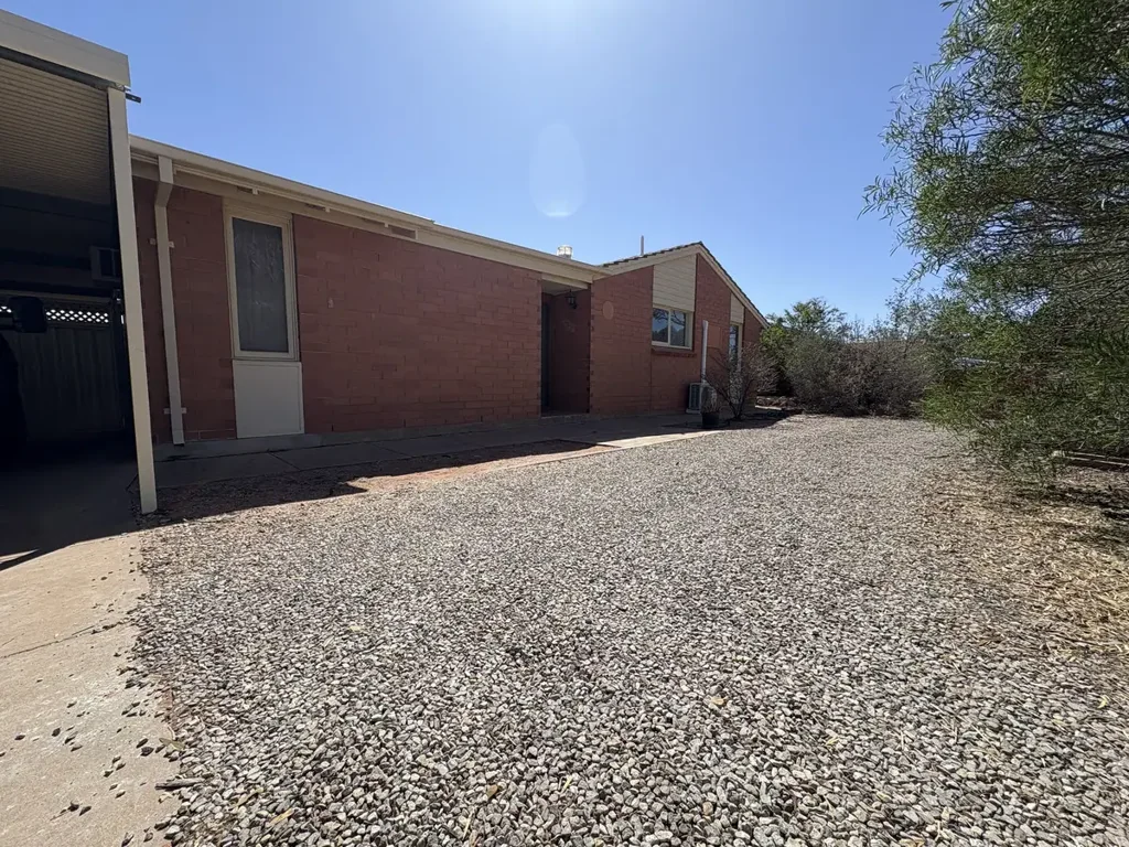2 Waters Crescent, Port Augusta West, SA 5700