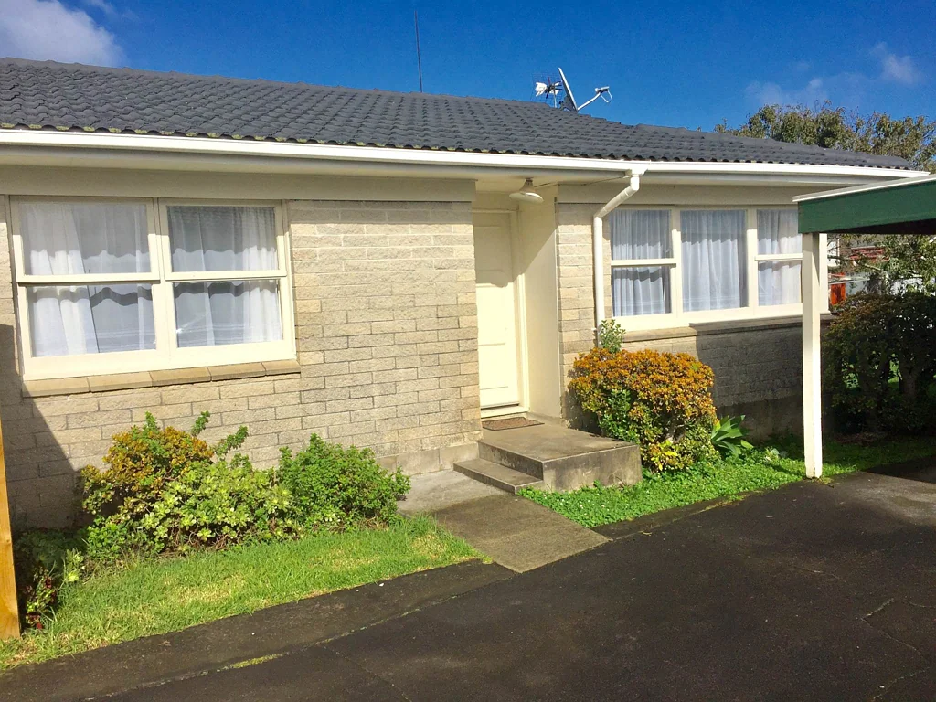 COSY MANGERE BRIDGE UNIT