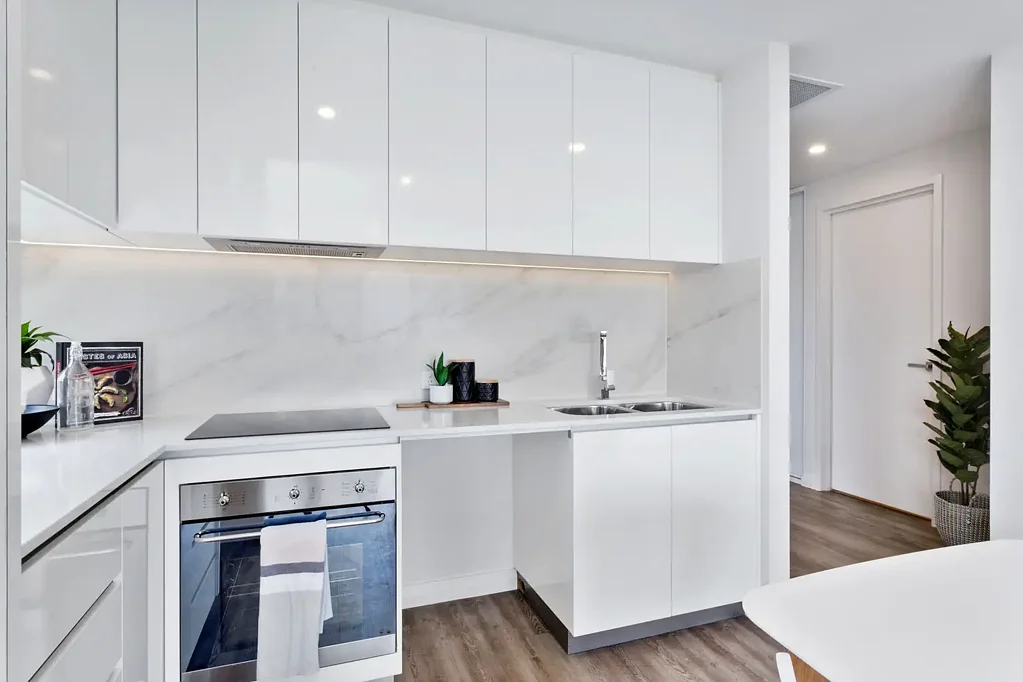 Bespoke, Modern Architecture & Vibrant Location