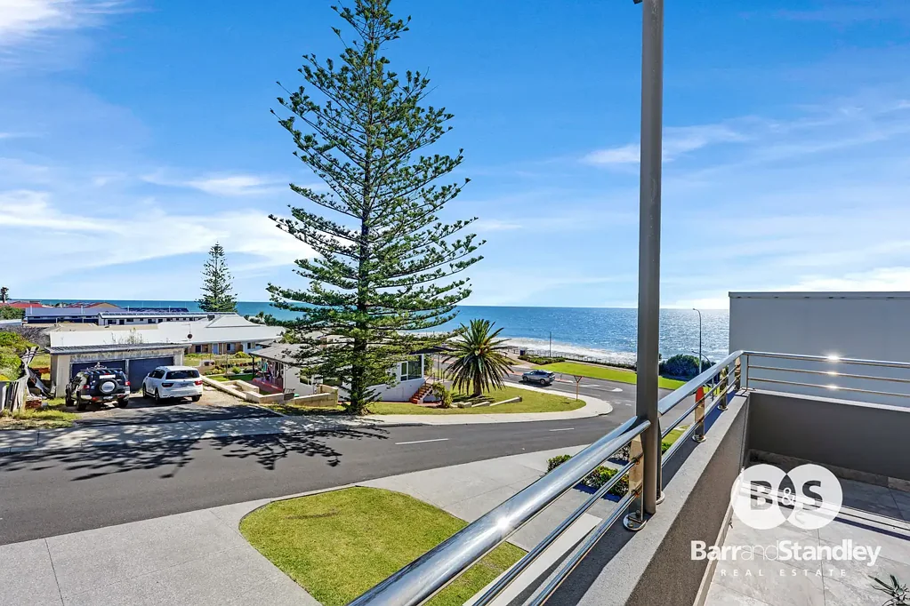 Bunbury 4कमरा Beachside Living with Sweeping Ocean Views