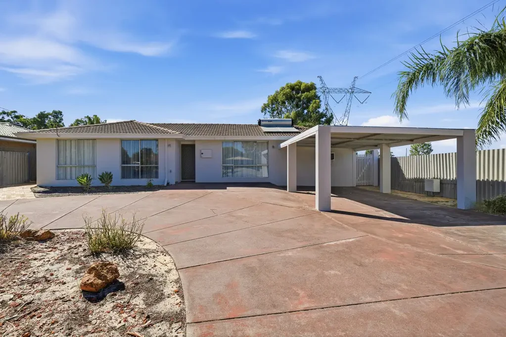 43 Stringybark Drive, Forrestfield, WA 6058