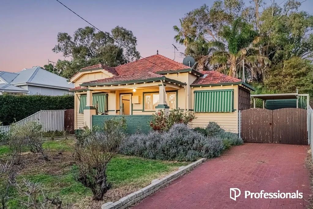 140 Solomon Street, Beaconsfield, WA 6162, 2 Bedrooms, 1 Bathrooms, House