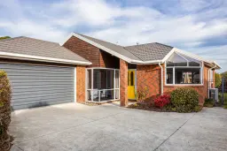 2/137 Sawyers Arms Road, Northcote