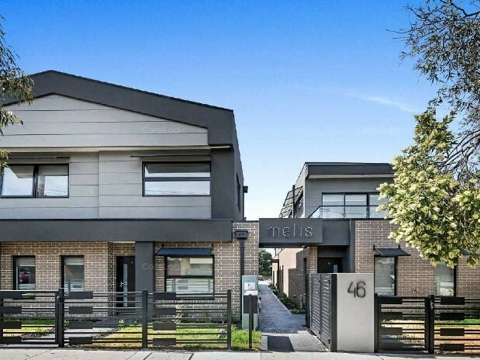 Coburg 2 Bedroom Fantastic Affordable Townhouse With Private Lockup Garage!!!